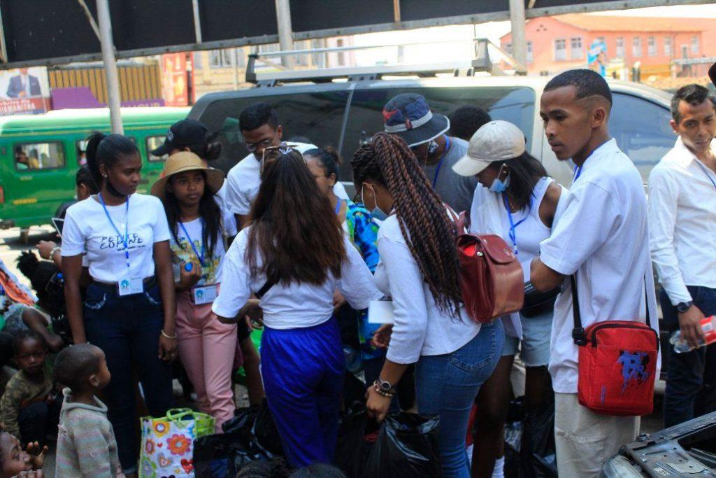 Humanitarian action Vivy Travel