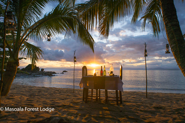 Dinner-on-the-beach-1